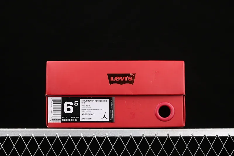 All categories Air Jordan Jordan series basketball shoes Air Jordan 4 G version Levi's x Air Jordan 4 AJ4 Joe 4 Levi's joint tannin white AO2571-100